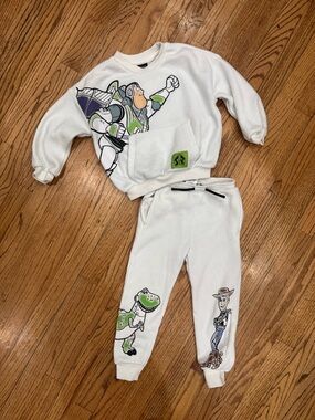 Disney Pixar Buzz Lightyear & Toy Story Sweatshirt + Joggers Set 4T
